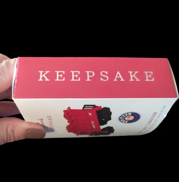 HALLMARK KEEPSAKE 2019 Lionel caboose ORNAMENT - Picture 4 of 6